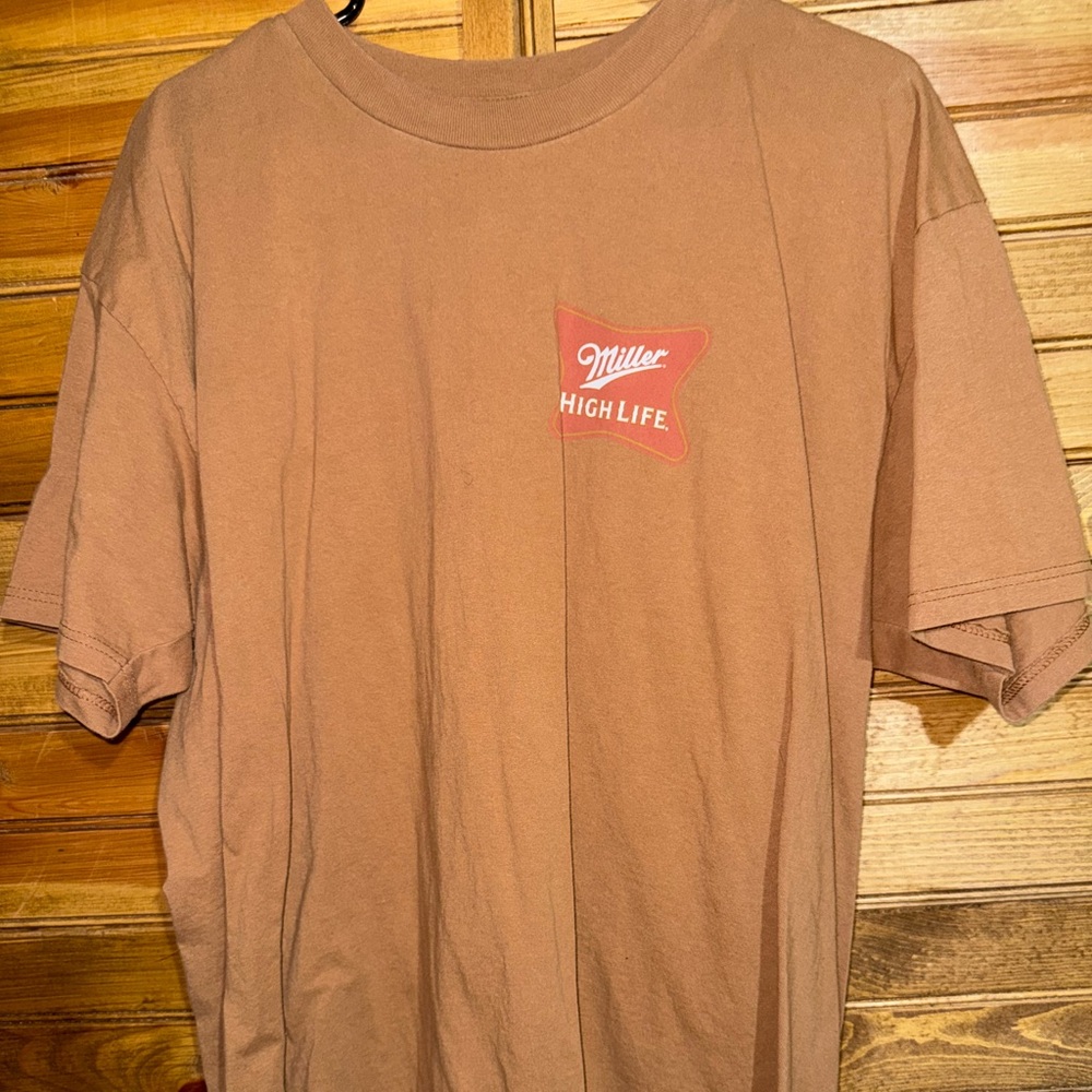 Tee Luv graphic tshirt